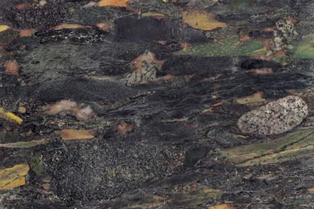 بريشيا الفواخير — جرانيت